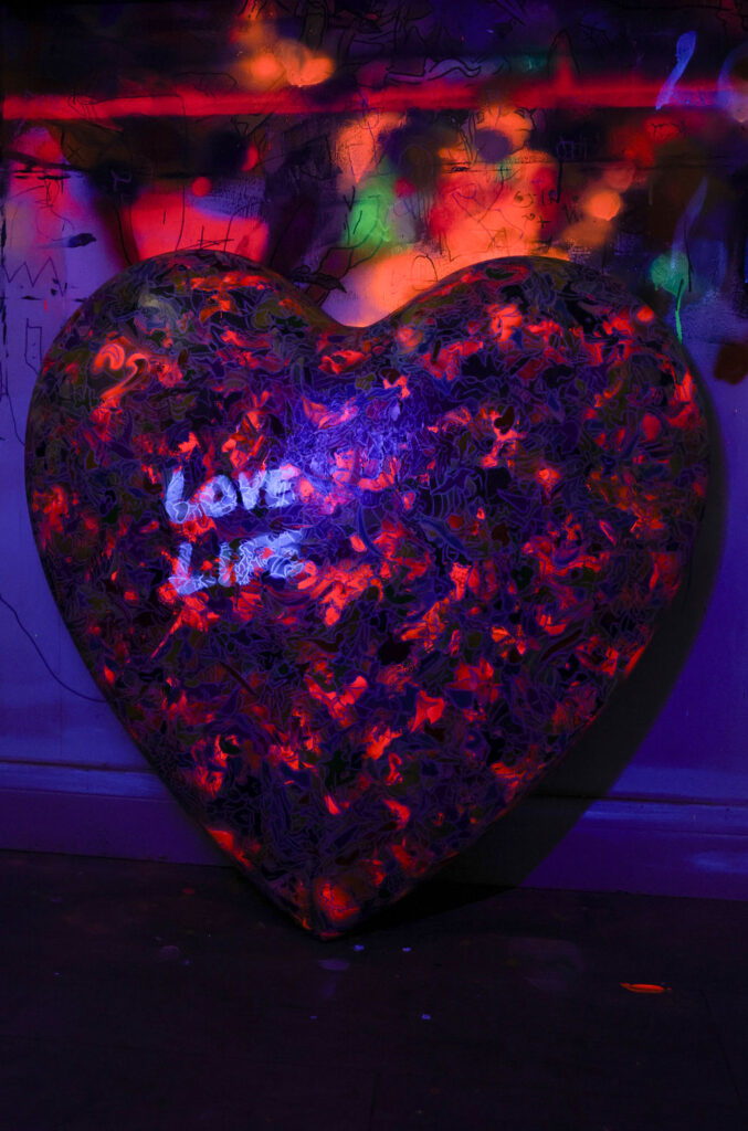 LOVE LIFE