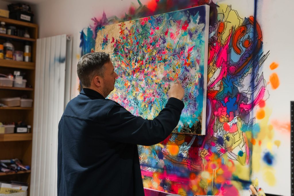 From Bedroom to Gallery: How I Built a Full-Time Art Career From Nothing - David Kirkman - Abstract Artist